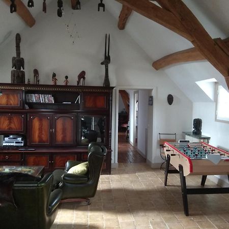 Maison Des Arts Francueil Экстерьер фото