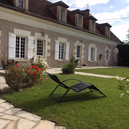 Maison Des Arts Francueil Экстерьер фото