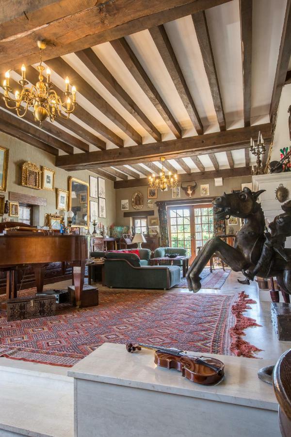 Maison Des Arts Francueil Экстерьер фото